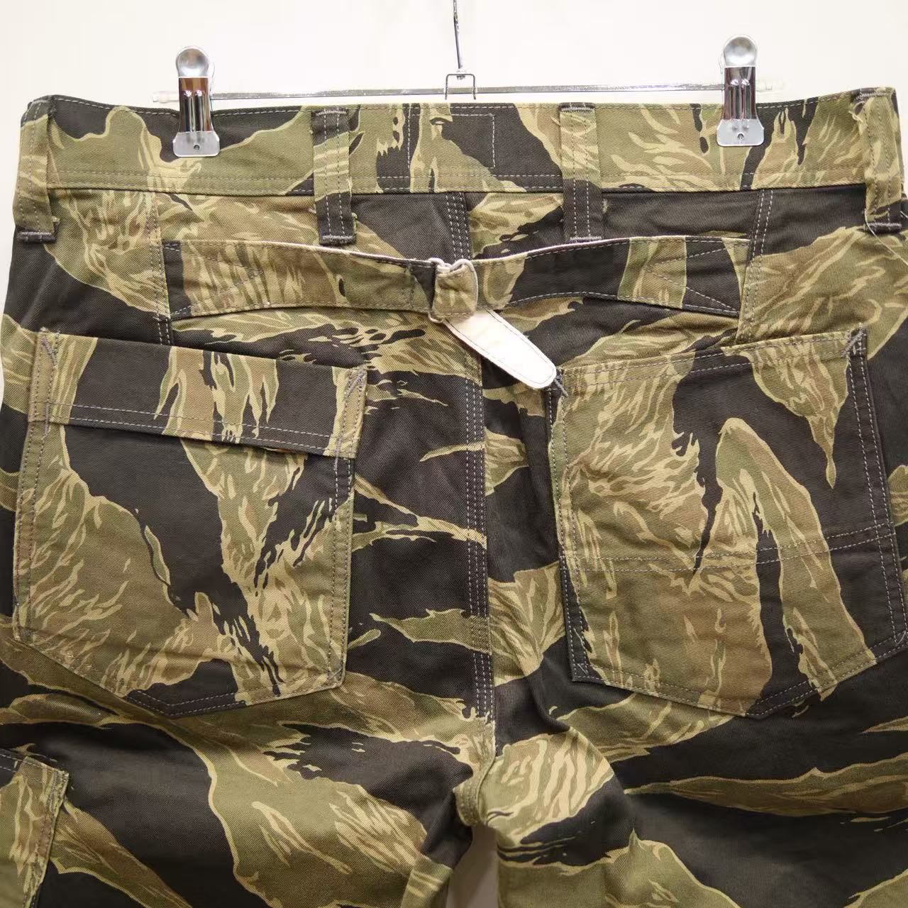 EIGHT-G(エイトジー)　JOHN WAYNE TIGER SHORT PANTS カモフラージュ柄ショートパンツ　8SP-17